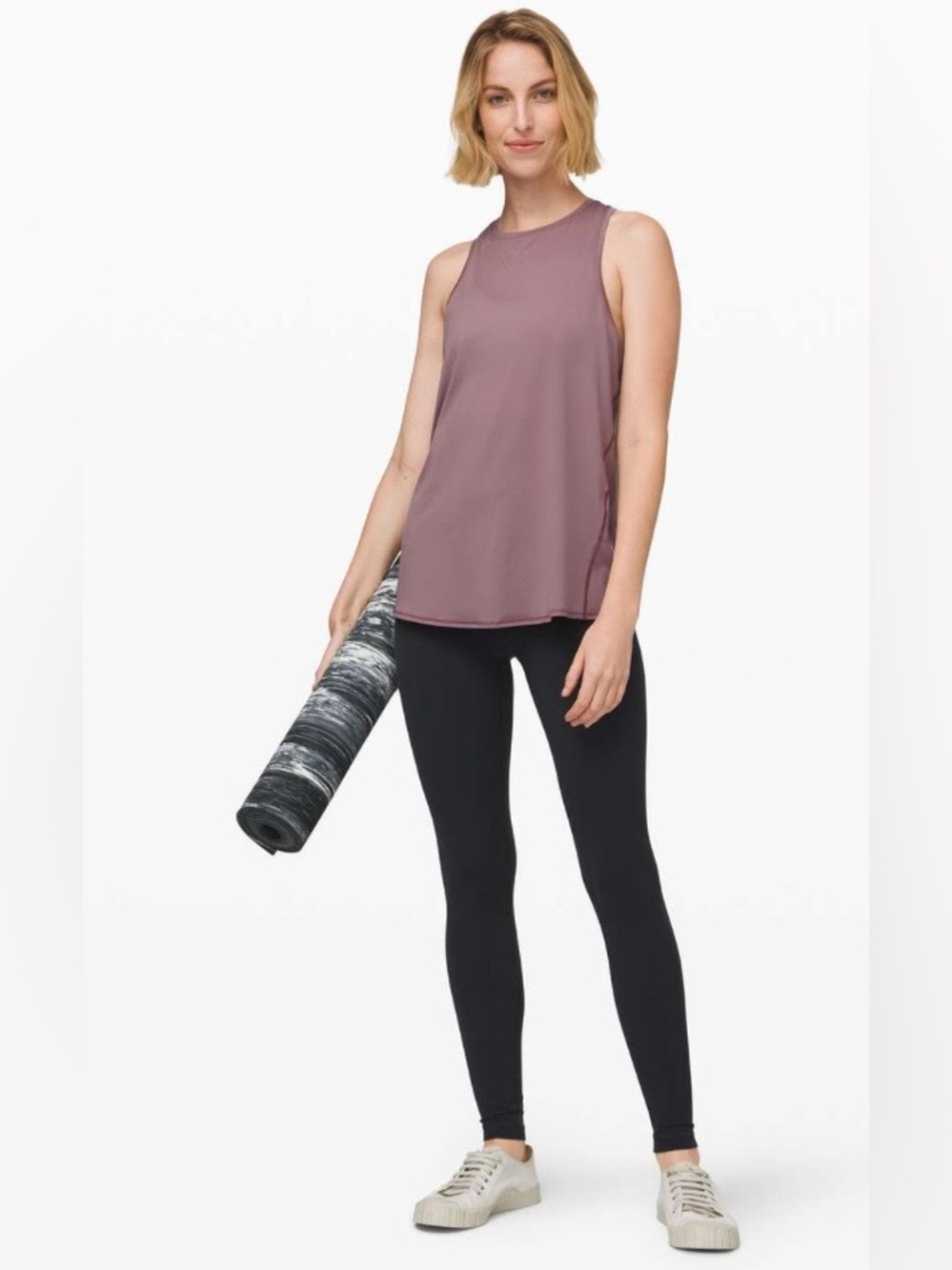 Lululemon All Tied Up Tank *No-stink Zinc
Frosted Mulberry W1BUXS best fits 10